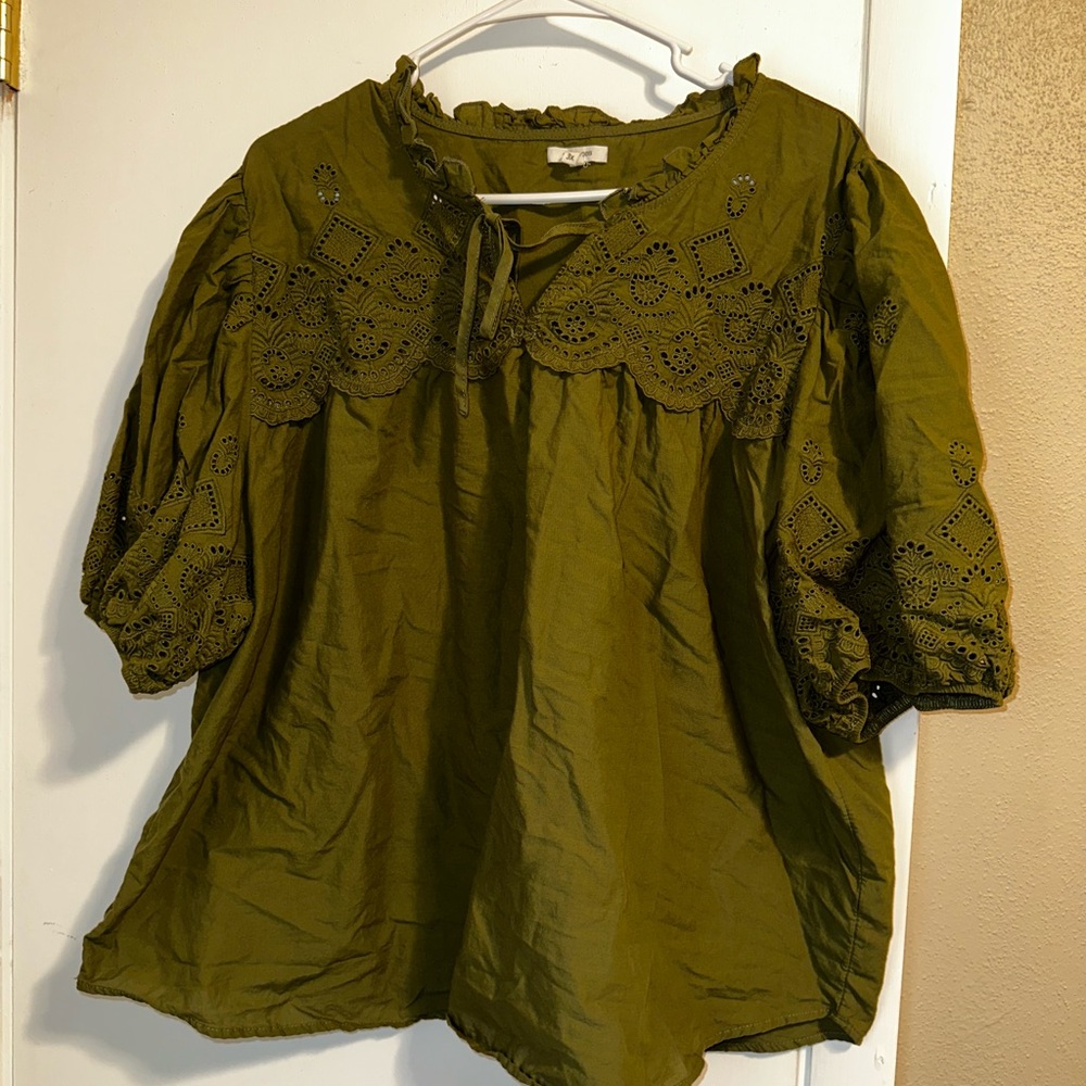 Maurices Green Ruffled Puff Sleeve Blouse